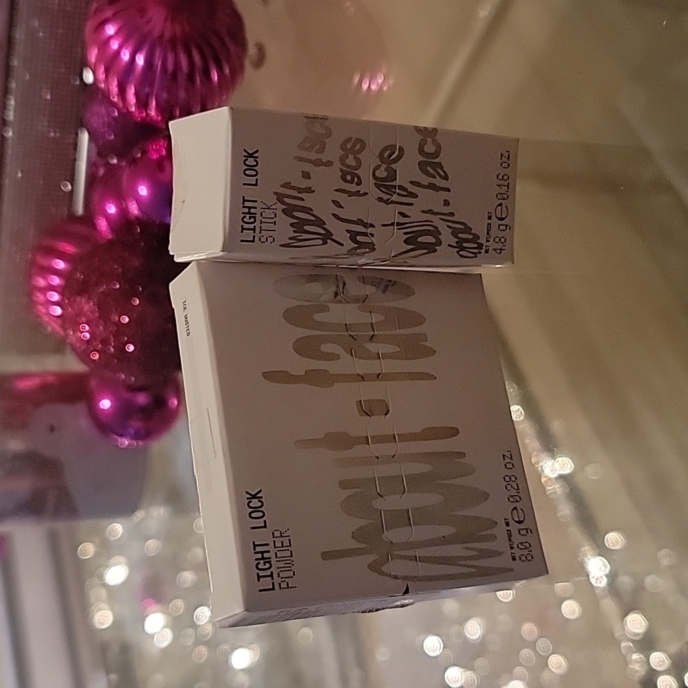 About face glow and highlight set. Full sized products never used or opened. - Picture 1 of 15